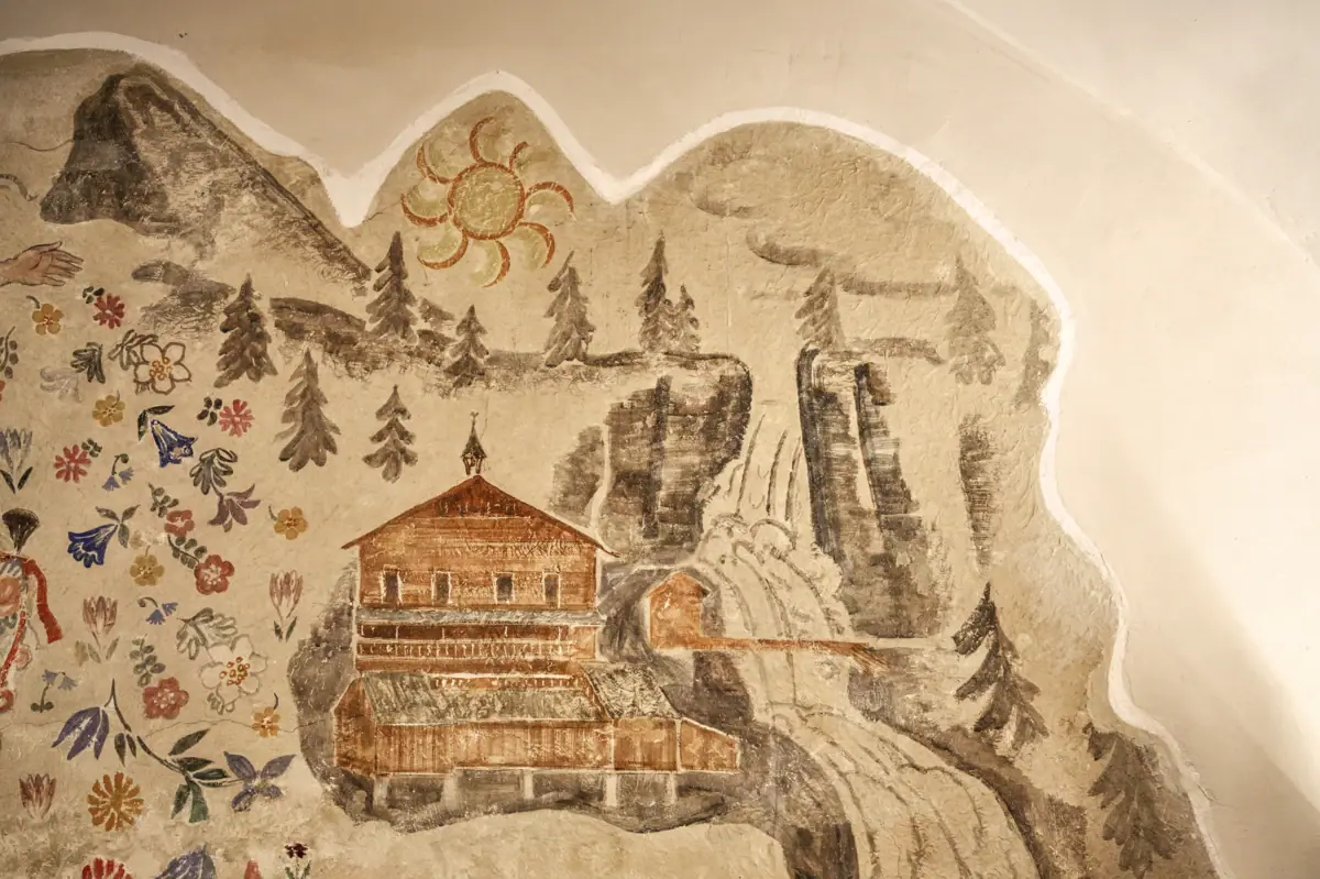 Wandmalerei im A-ROSA Straubinger Grand Hotel Bad Gastein